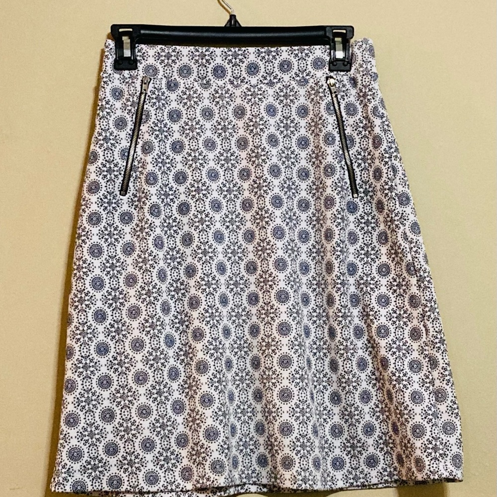 Le Lis Blue and White Patterned A-Line Skirt